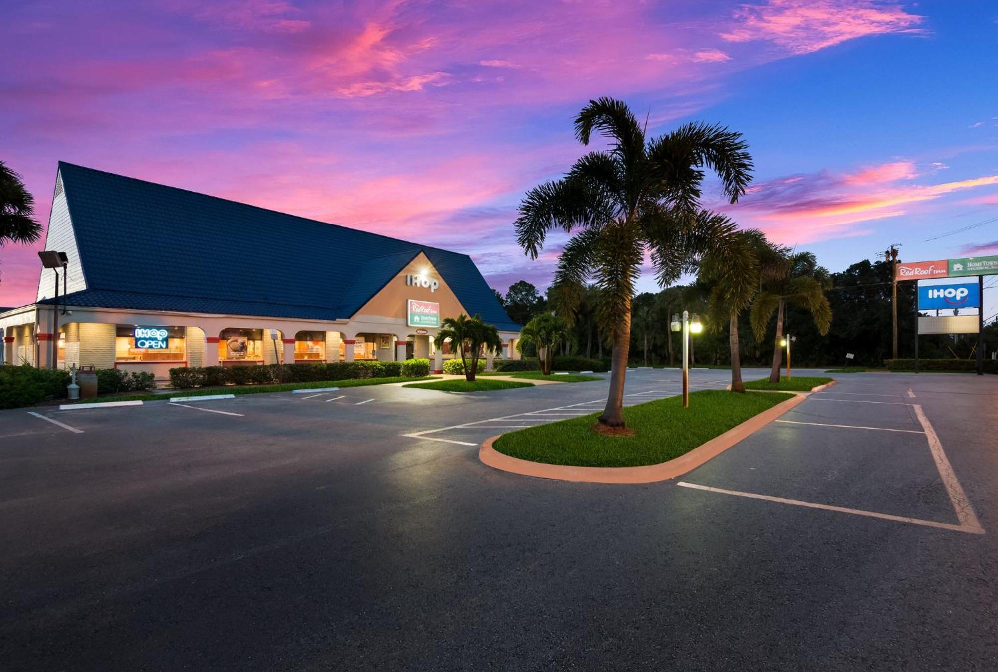 Hometowne Studios By Red Roof Vero Beach - I-95 Exterior foto